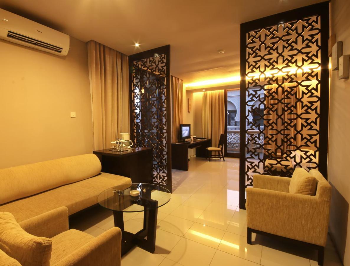 The Pade Hotel Банда-Ачех Экстерьер фото